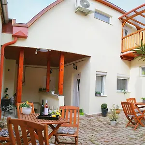 Varfal Apartament